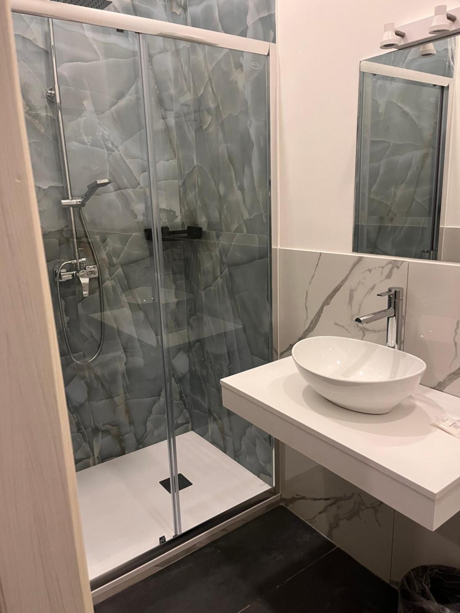 International Hotels Неаполь Экстерьер фото