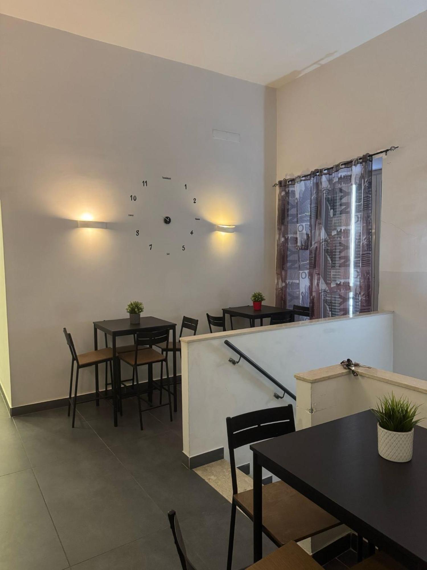 International Hotels Неаполь Экстерьер фото